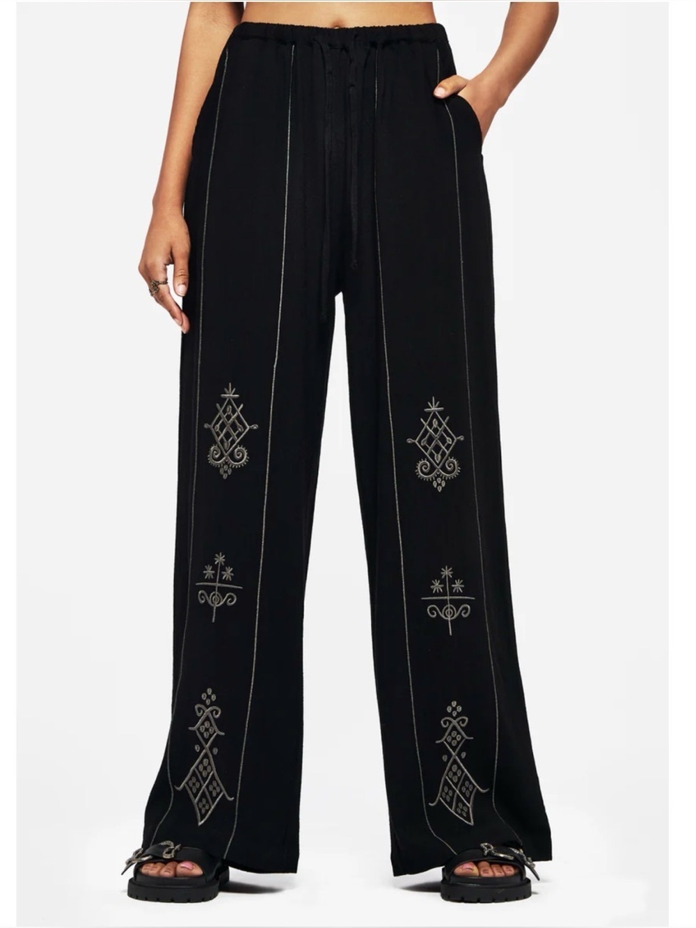 NWT Disturbia Merrymount Embroidered Wide Leg Trouser size US 4